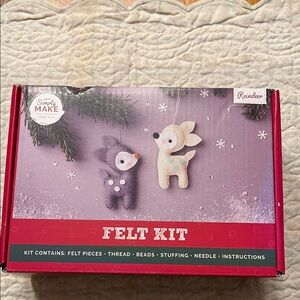 Craft Simply Make Festive Reindeer Kit - Red and Purple